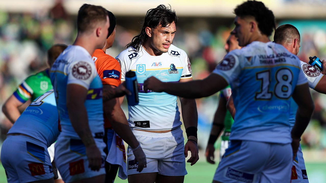 NRL: Canberra Raiders hold on to beat Gold Coast Titans