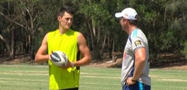 Bernard Tomic Visits Titans Training