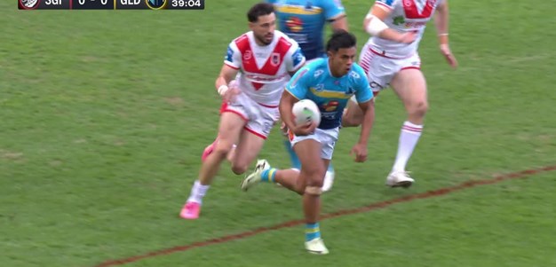 Fifita scores off the first touch